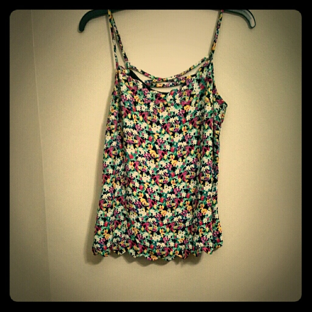 I Heart Ronson Floral Scalloped Top Small